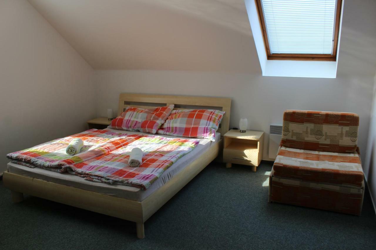 Apartman V Podskali Hluboká nad Vltavou Exteriör bild