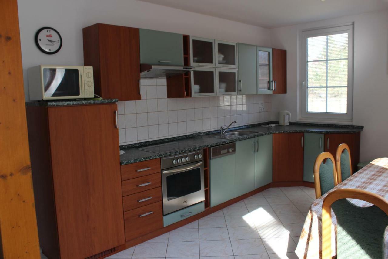 Apartman V Podskali Hluboká nad Vltavou Exteriör bild